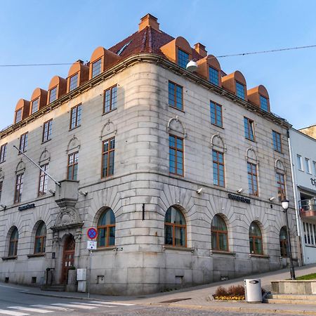 Banken Hotel Haugesund Buitenkant foto