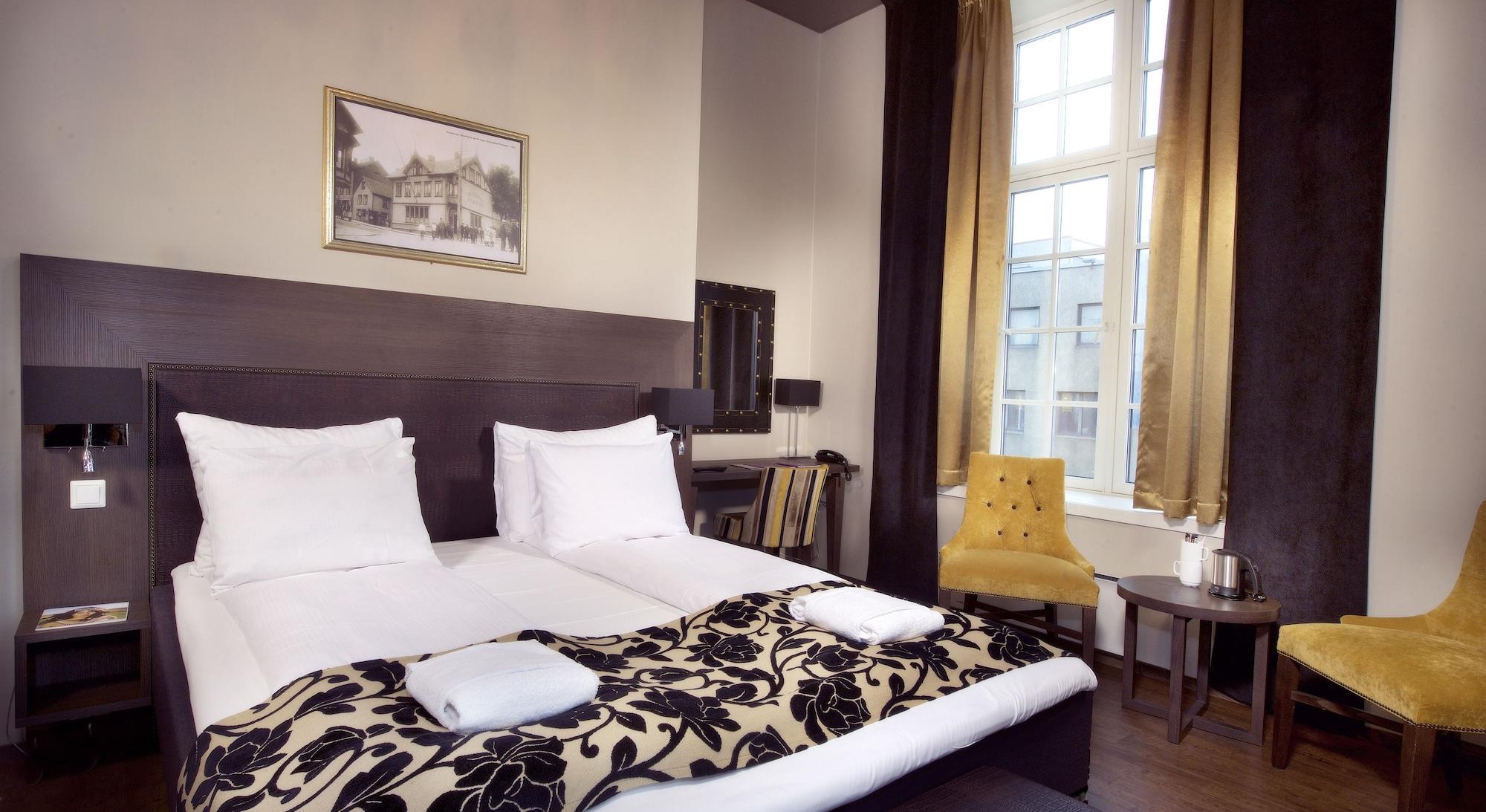 Banken Hotel Haugesund Buitenkant foto